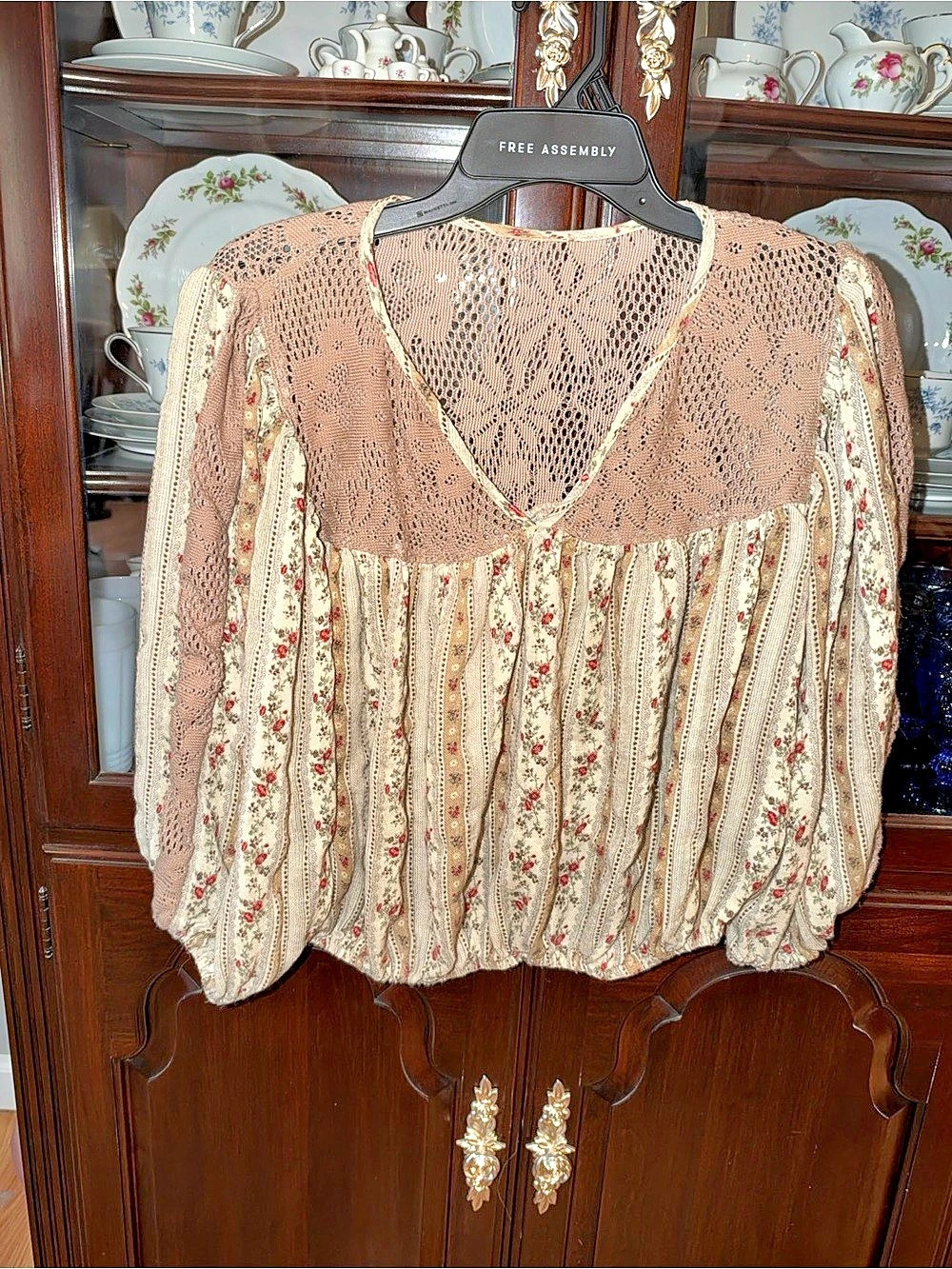 Floral Long Sleeve Blouse in Cream & Brown